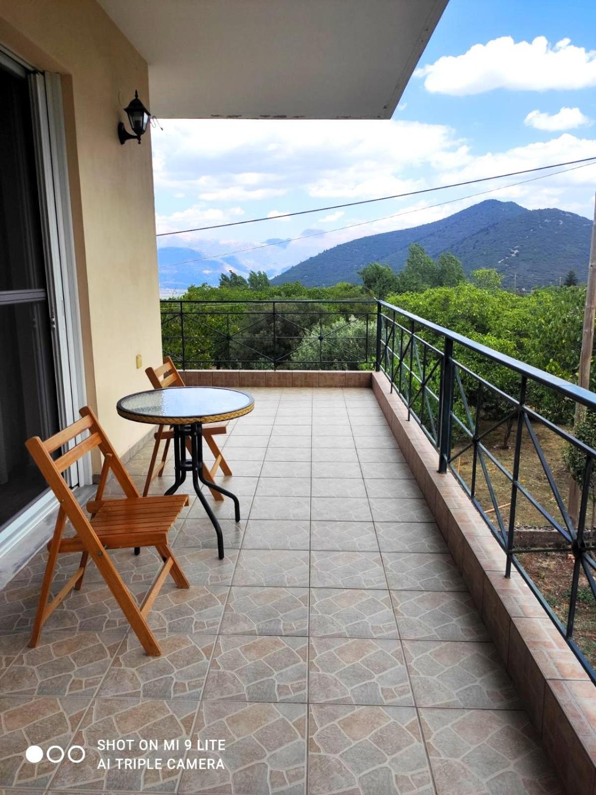 Το Αλώνι Apartment Vlacherna Bagian luar foto